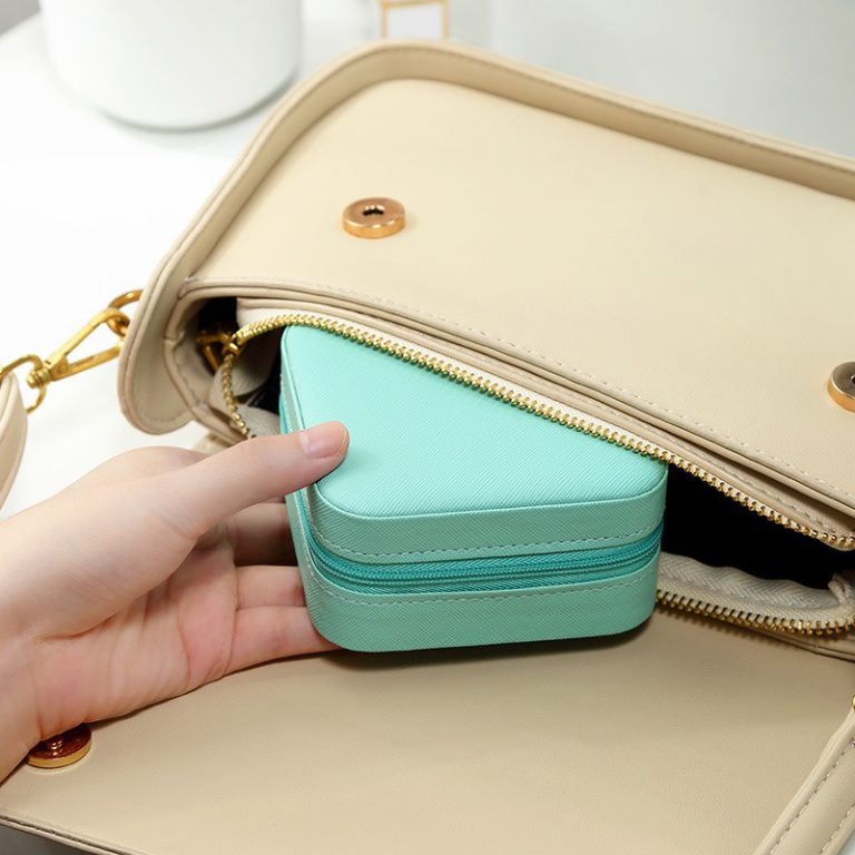 Jewellery Organizer – Elegant Lightweight Storage Box (Random Color)
